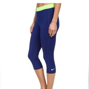 ☄️2 for $14 SALE💫Nike Pro Dri Fit Capri Cropped 3/4 Length Leggings, Sz Small